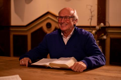 Gods Zoon in Actie Bijbelstudie over Hebreeën bij Family7