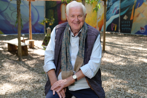 Kunstenaar Otto de Bruijne bij Family7