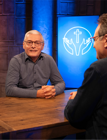 Genade bevrijdt bij Family7 door Arie de Rover en Ruben Flach