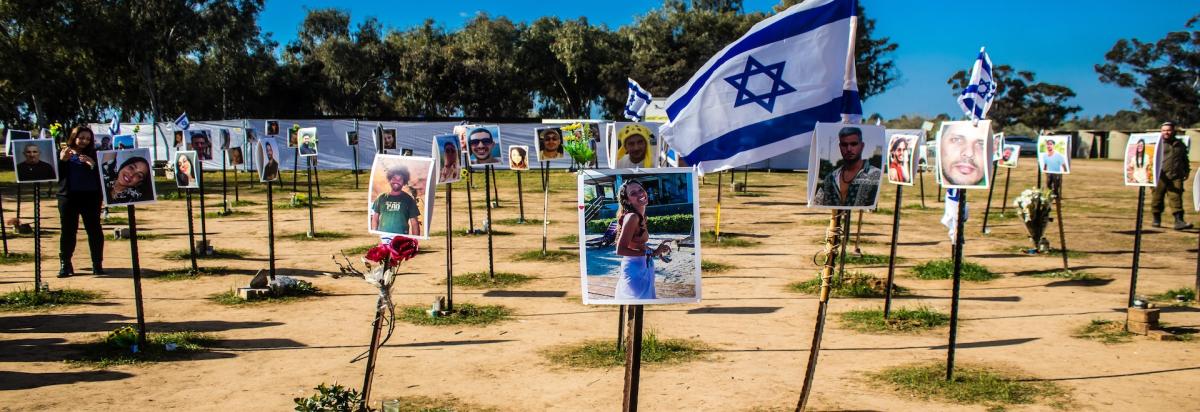 Herdenking 7 oktober bij Family7