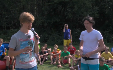 EvenUitblazen_S01A08 zonder logo