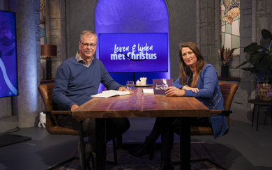 Ron van der Spoel en Stephanie van der Horst in Leven en lijden met Christus bij Family7
