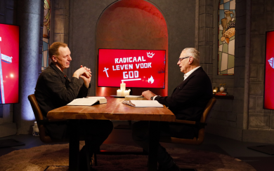 Radicaal leven voor God met Berry Janssen en Kees van Velzen bij Family7
